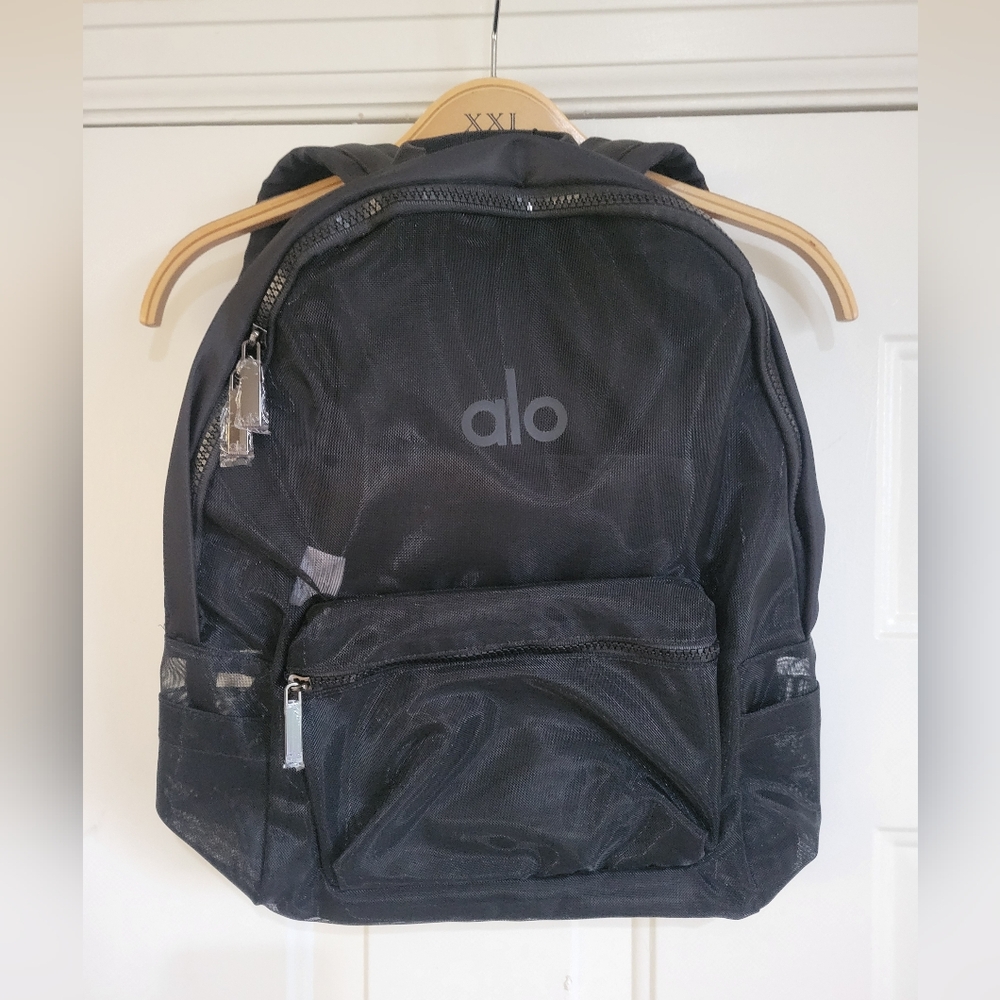 ALO Yoga Mesh Backpack Bnnt